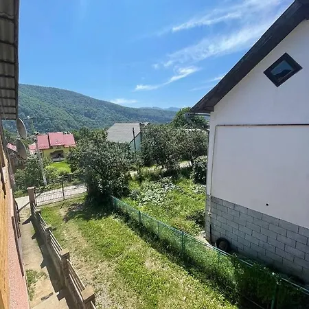 Svitlyachok Яремче