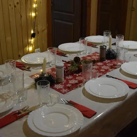 Svitlyachok Guest house *