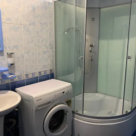 Svitlyachok Guest house *